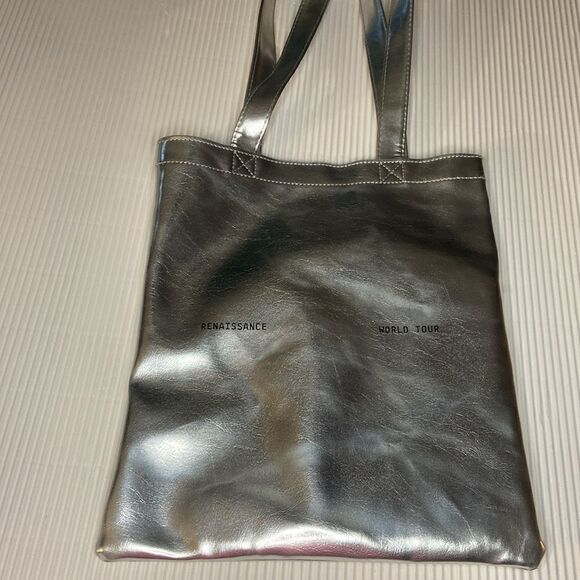 Beyoncé Renaissance Tour VIP Tote Bag - Picture 8 of 10